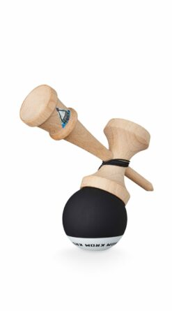 kendama_krom_pop_black_lunar