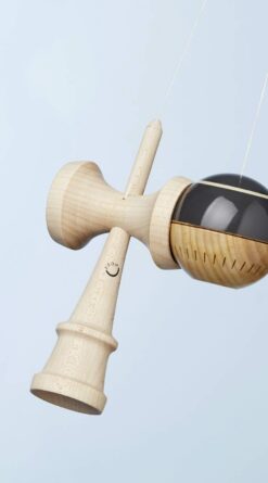 kendama_krom_gas_charcoal_full