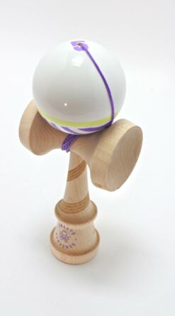 kendama_sweets_juiccy_jokerr_signature_sticky_tama