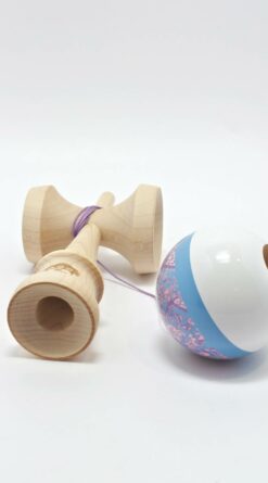 kendama_sol_rakugaki_collab_pink_blue_hole