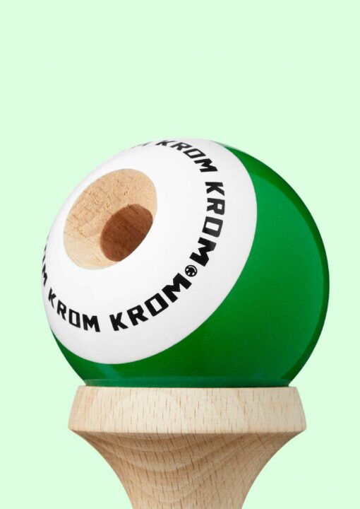 kendama_krom_pop_lol_dark_green_bevel