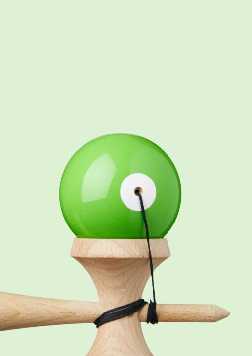 kendama_krom_pop_lol_green_lime_top