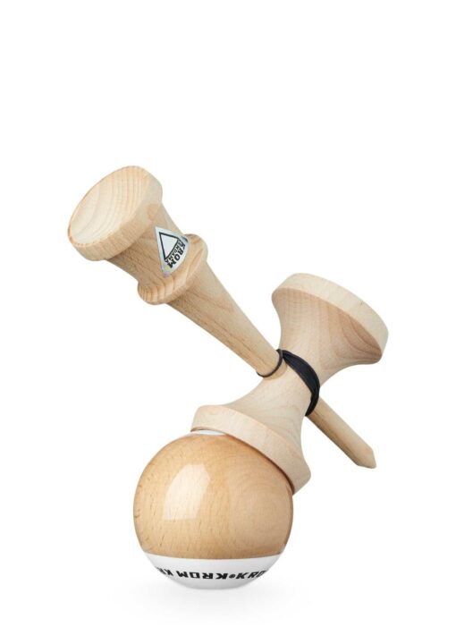 kendama_krom_pop_lol_naked_lunar