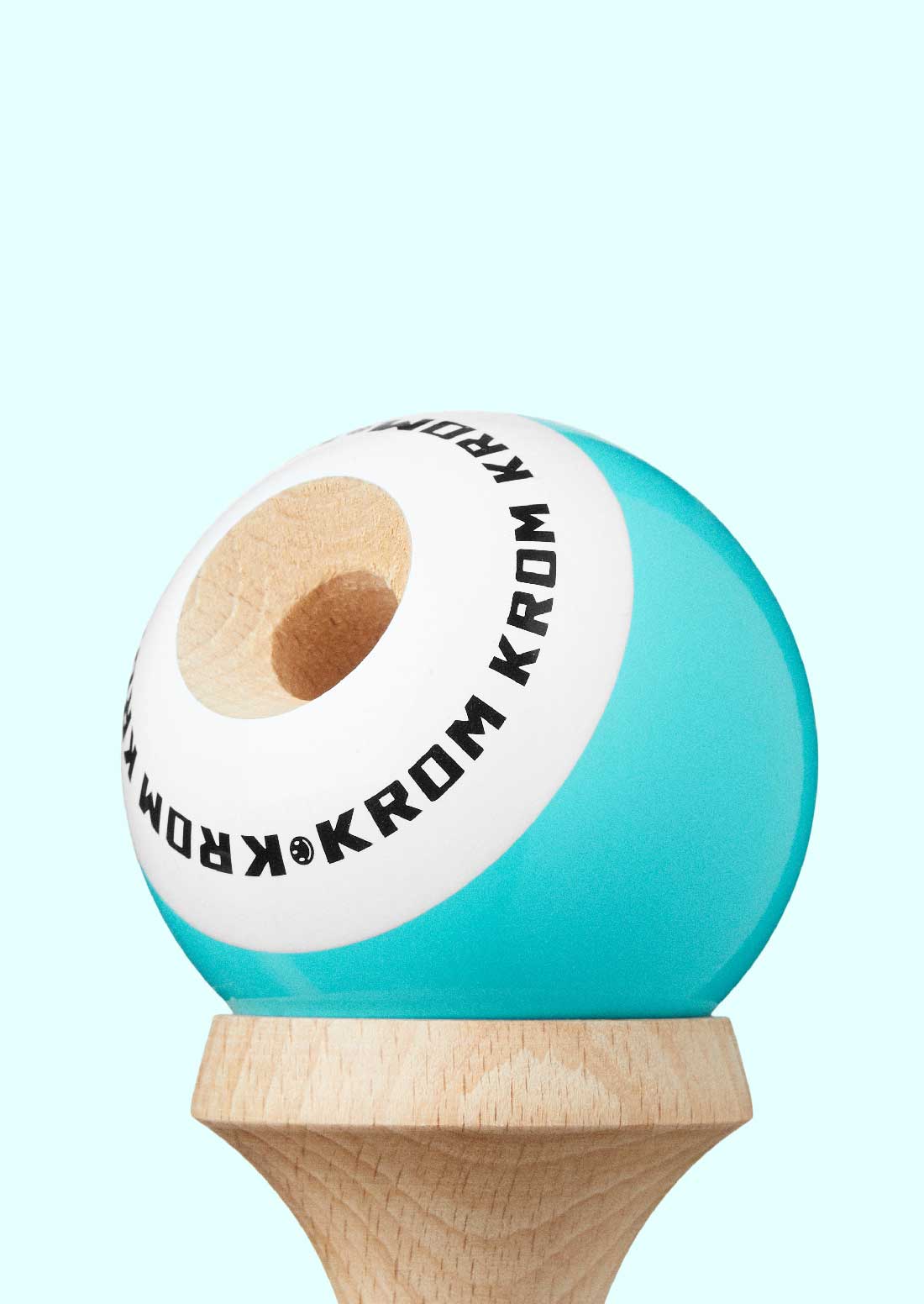 Kendama Krom Pop Lol Sky Blue