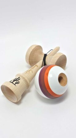 kendama_usa_haley_bishoff_pro _model_nova_shape_desert_sticky_hole