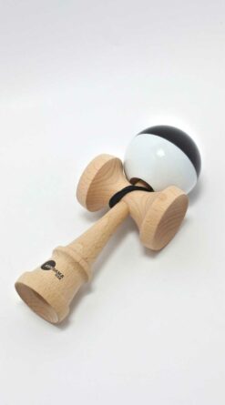 kendama_usa_half_split_nova_shape_black_white_cup