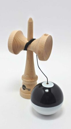 kendama_usa_half_split_nova_shape_black_white_ken