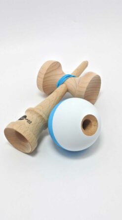 kendama_usa_half_split_nova_shape_blue_white_hole