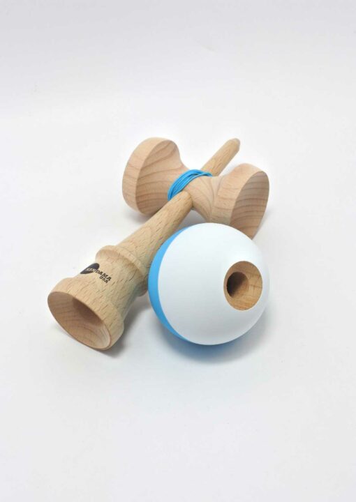 kendama_usa_half_split_nova_shape_blue_white_hole