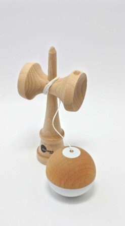 kendama_usa_half_split_nova_shape_natty_white_cup