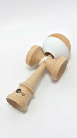 kendama_usa_half_split_nova_shape_natty_white_ken