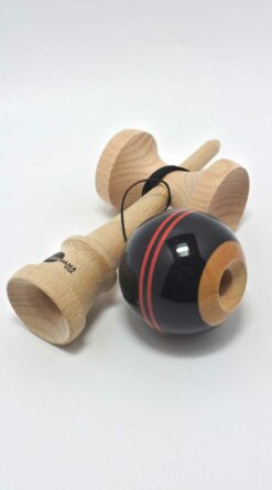 kendama_usa_kaizen_dash_nova_shape_bandit_hole