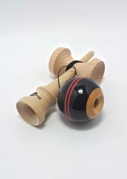 kendama_usa_kaizen_dash_nova_shape_bandit_hole