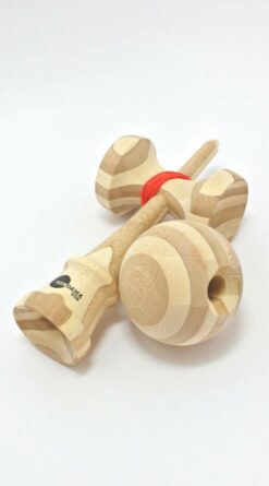 kendama_usa_natural_bambou_hole