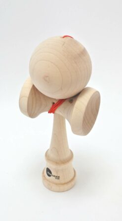 kendama_usa_natural_maple_tama