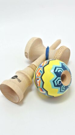 kendama_usa_kaizen_nova_hex_yellow_hole