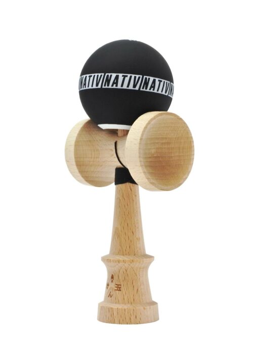 kendama_nativ_shaolin_black_white_profil