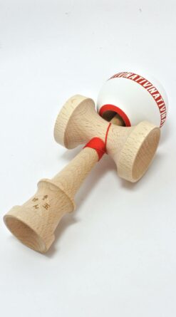 kendama_nativ_shaolin_white_red_02